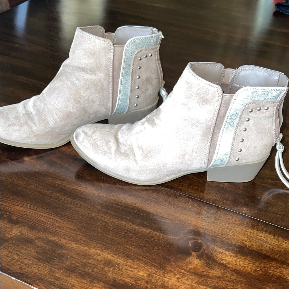 Womens booties!